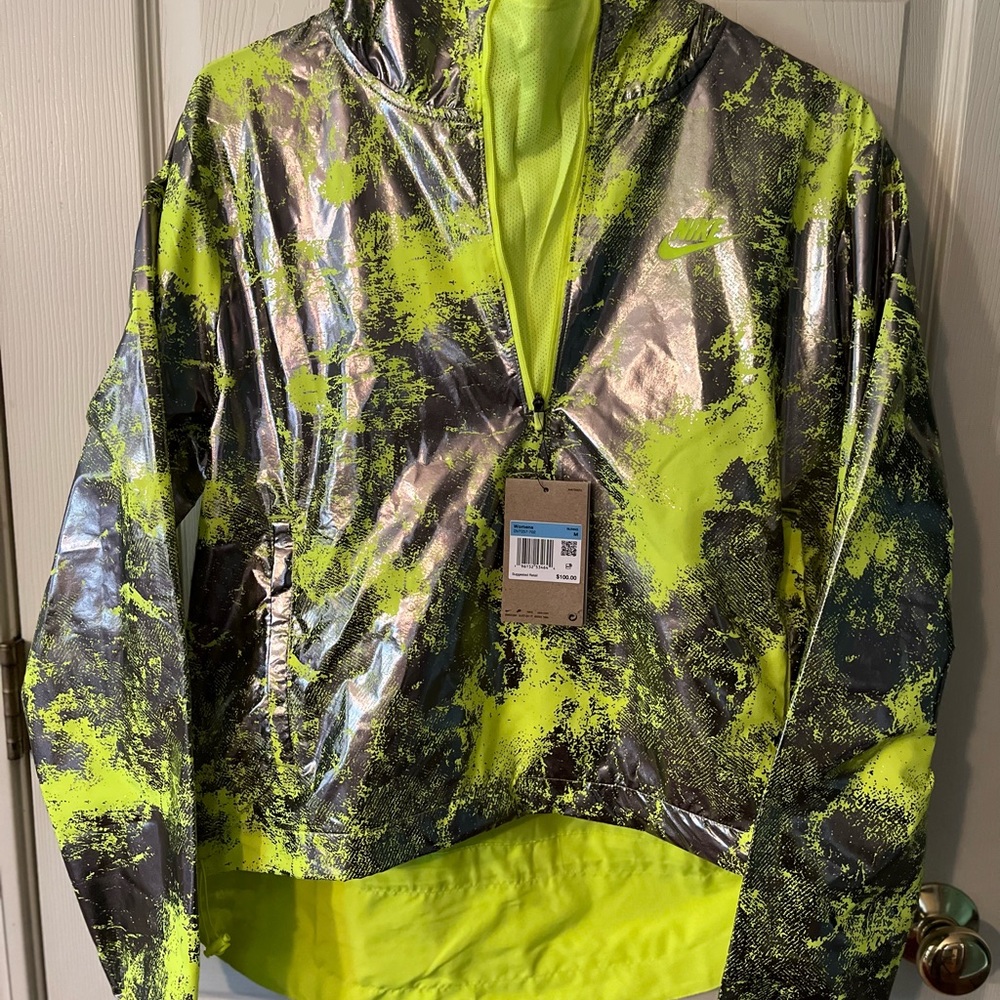 NWT Lightweight NIKE Jacket